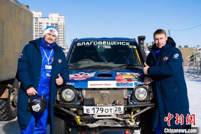 中俄界江冰面飞车竞技：5.23公里赛道上量产、公