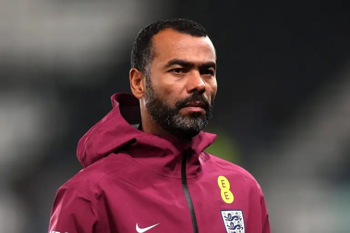 意乙球队切塞纳确认阿什利·科尔出任主教练