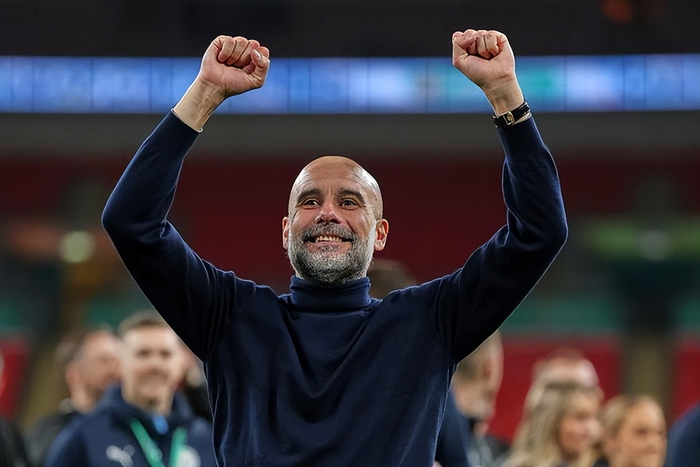 曼城力克阿森纳夺冠 瓜帅激动庆祝创纪录