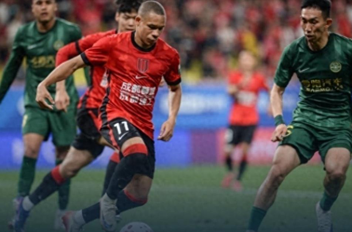 中超第8轮三场焦点战引爆格局重塑：蓉城碾压、