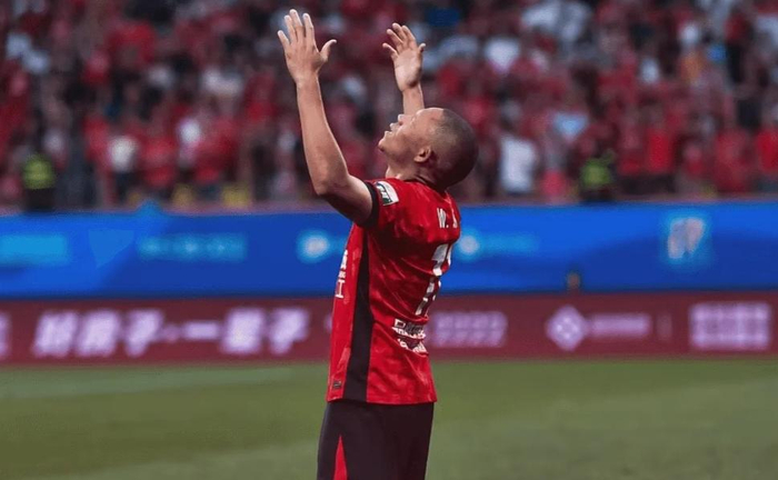 中超第8轮三场焦点战引爆格局重塑：蓉城碾压、